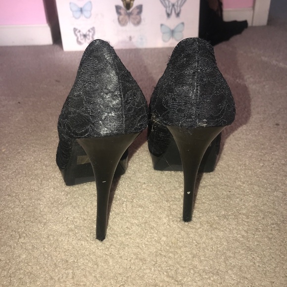 Black Lace Heels - Picture 3 of 3
